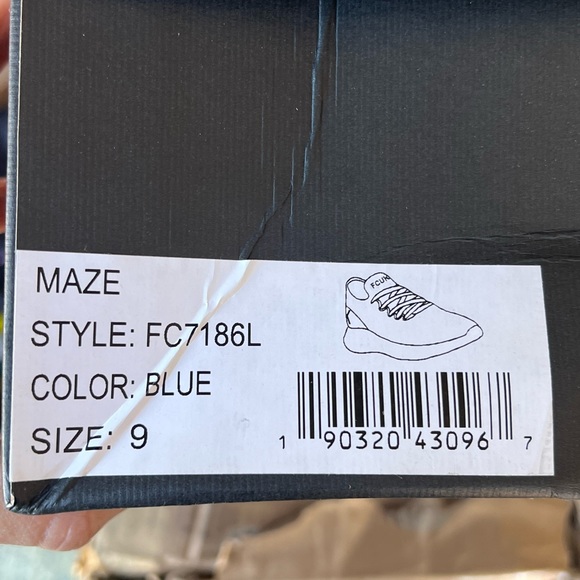 NWT French Connection
MAZE - Picture 3 of 4